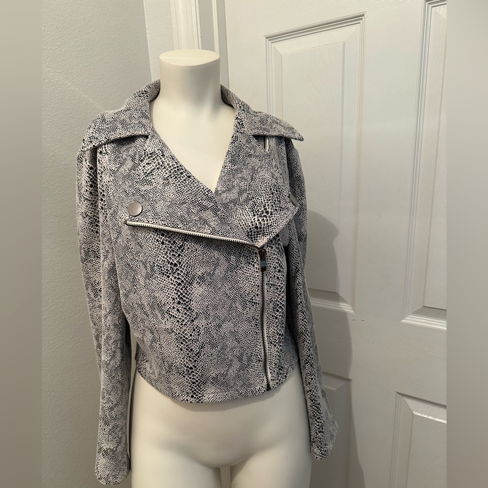 SHE SKY women’s moto animal print jacket size small